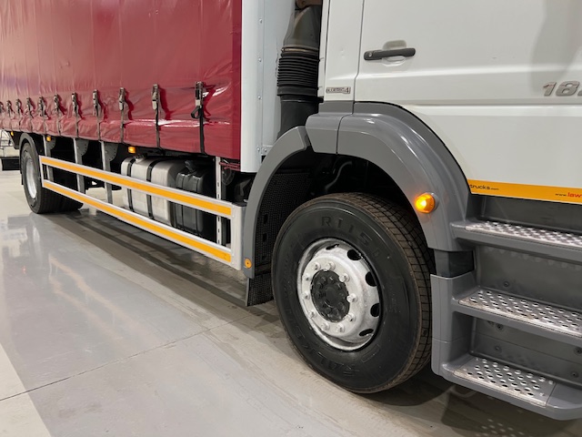 Mercedes Axor 1824 Day Cab Curtainsider