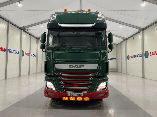 DAF XF 460 6×2 Rear Lift Tractor Unit Manual