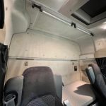 Mercedes Actros 1824 4×2 Sleeper Cab Curtainsider - thumbnail
