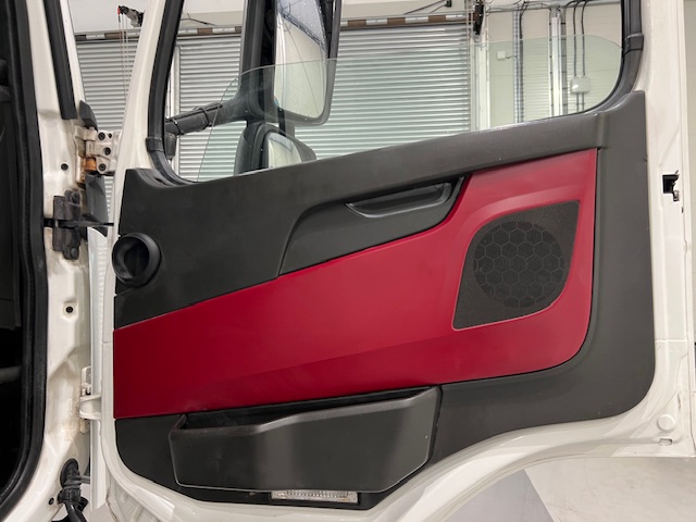 Volvo FM 450 6×2 Midlift Tractor Unit