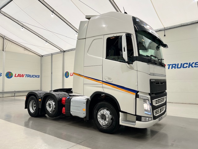 Volvo FH 500 6×2 Midlift Tractor Unit