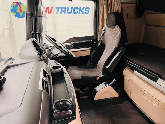 MAN TGX 26.460 6×2 Tractor Unit