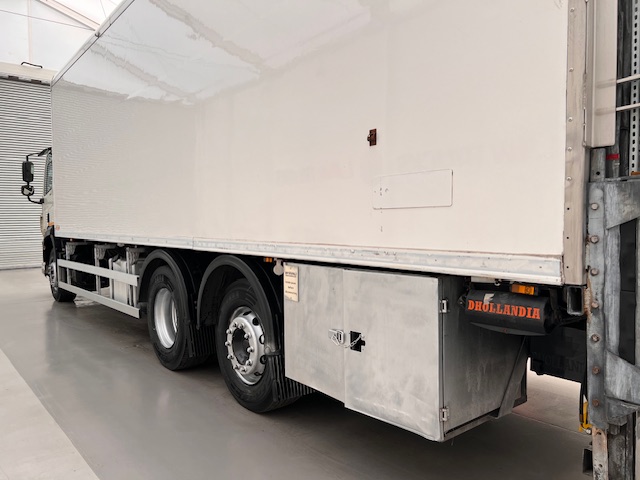 DAF CF 290 6×2 Rear Steer Fridge Box