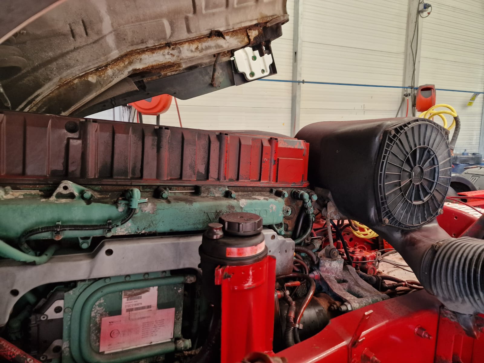 Volvo FM12 380 6×2 Midlift Tractor Unit Manual