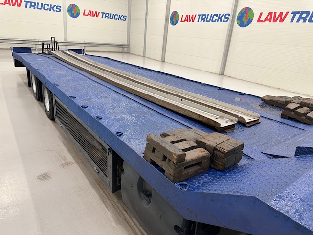 Southfields Tandem Axle Caravan Carrier Lowloader