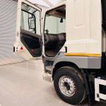 DAF CF 330 6×2 Rear Lift Sleeper Cab Curtainsider - thumbnail
