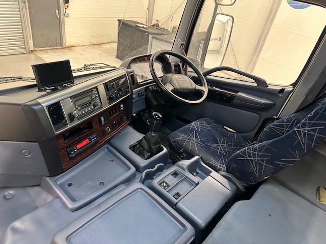 Hino 3241 700 8×4 Sleeper Cab Steel Tipper