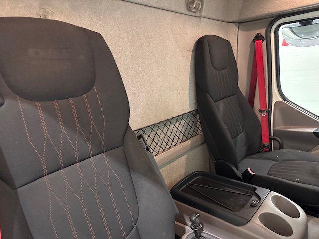 DAF LF 180 4×2 Day Cab Box Van