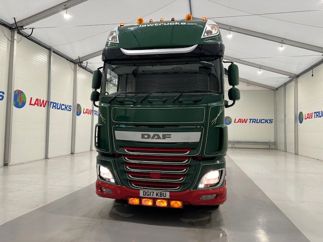 DAF XF 460 6×2 Rear Lift Tractor Unit Manual
