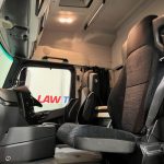 Mercedes Actros 2533 6×2 Sleeper Cab Curtainsider - thumbnail