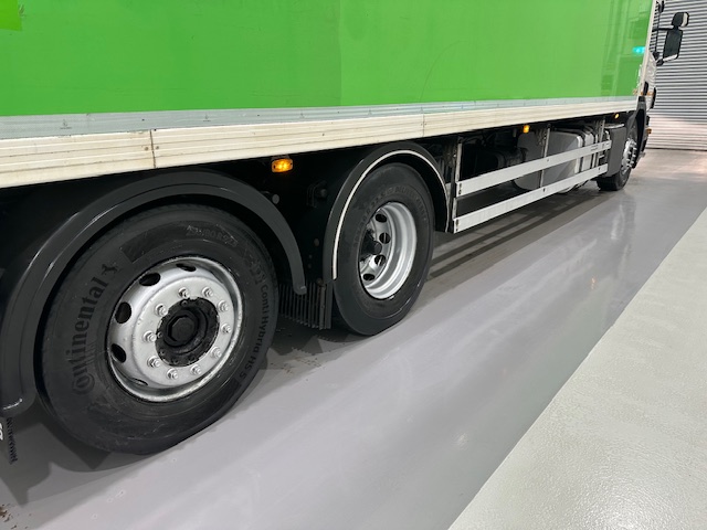 Scania P280 6×2 Rear Lift Day Cab Fridge Box