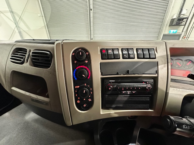 Renault Premium 460 6×2 Midlift Tractor Unit