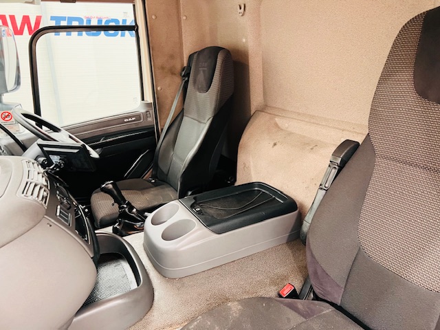 DAF CF 290 6×2 Rear Steer Fridge Box