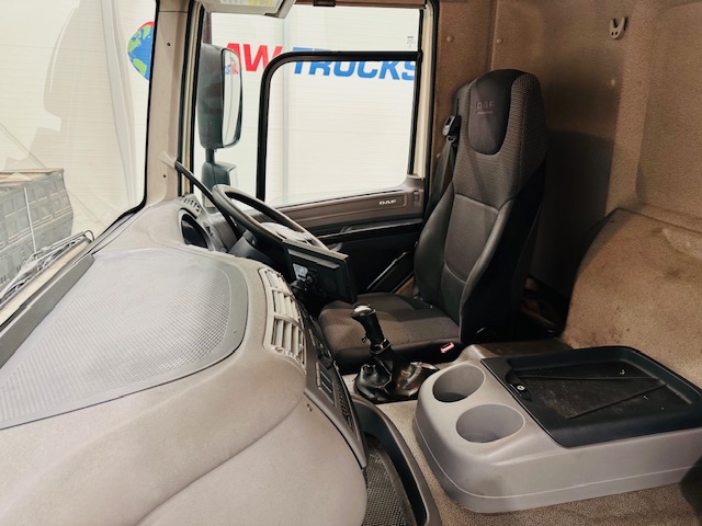 DAF CF 290 6×2 Rear Steer Fridge Box