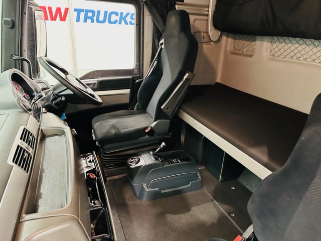 MAN TGX 26.440 6×2 Midlift Tractor Unit