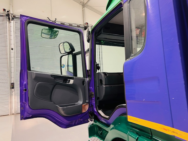 Scania P280 10 Tyre Rear Lift Curtainsider