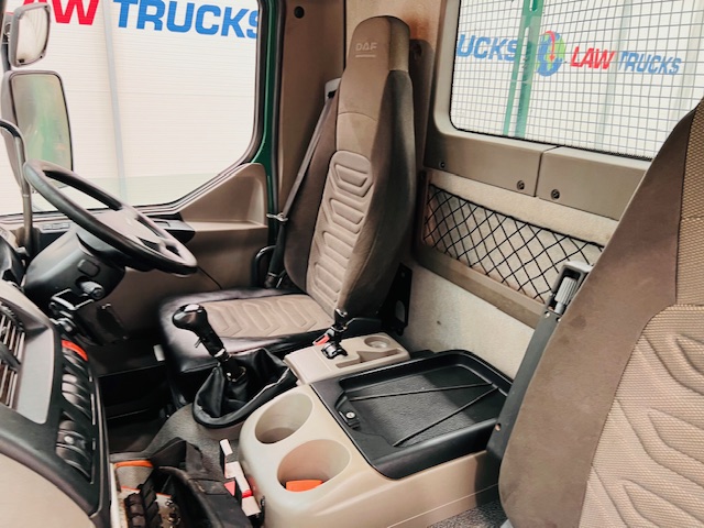 DAF LF55 220 Day Cab Dropside Brick Grab