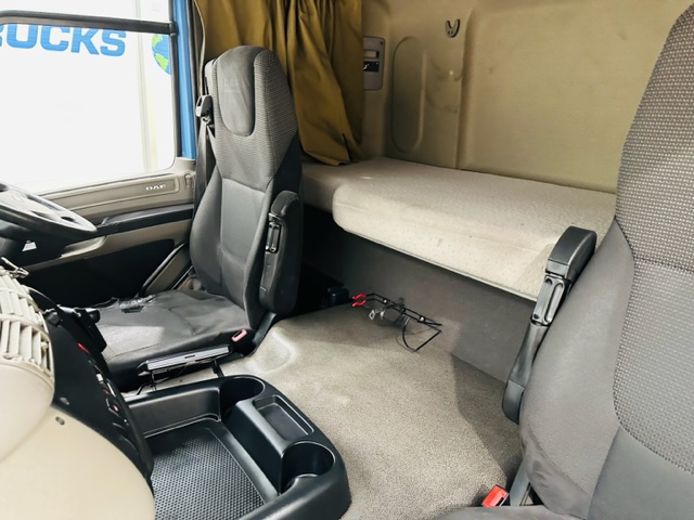 DAF CF65 220 Sleeper Cab Box Van