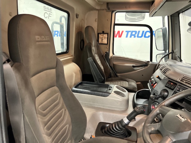 DAF CF85 410 8×4 Day Cab Steel Tipper Grab