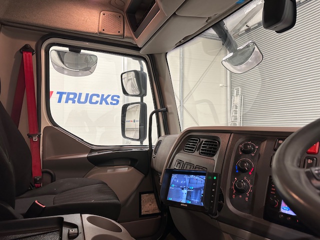 DAF LF 180 4×2 Day Cab Box Van