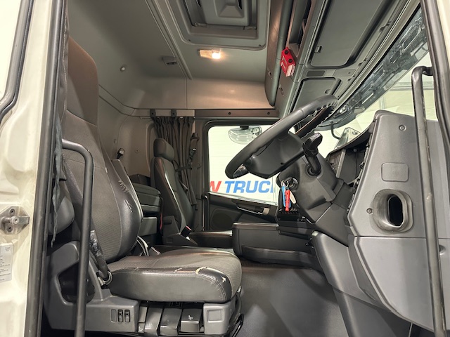 Scania G410 4×2 Sleeper Cab Tractor Unit