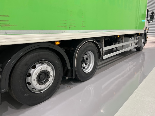 Scania P280 6×2 Rear Lift Day Cab Fridge