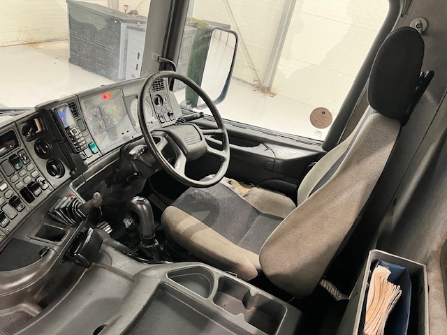 Scania P94 260 6×2 10 Tyre Flatbed Manual