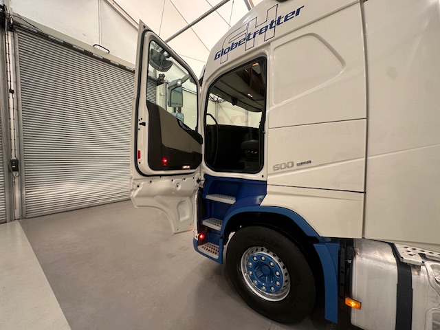 Volvo FH 500 6×2 Midlift Tractor Unit