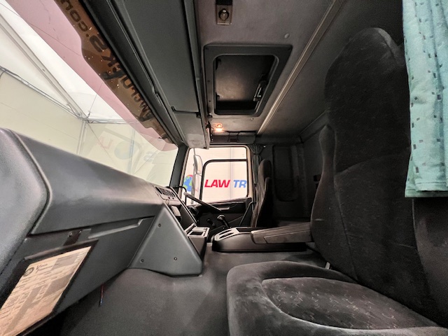 DAF CF85 380 4×2 Sleeper Cab Tractor Unit Manual