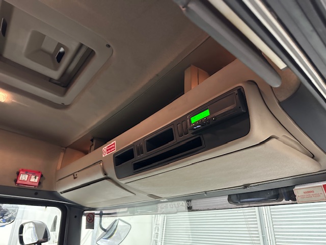 Scania R270 4×2 Sleeper Cab Box Van Manual