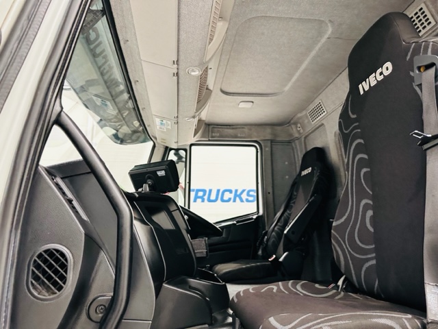 Iveco Stralis 310 Euro 6 6×2 Box Van