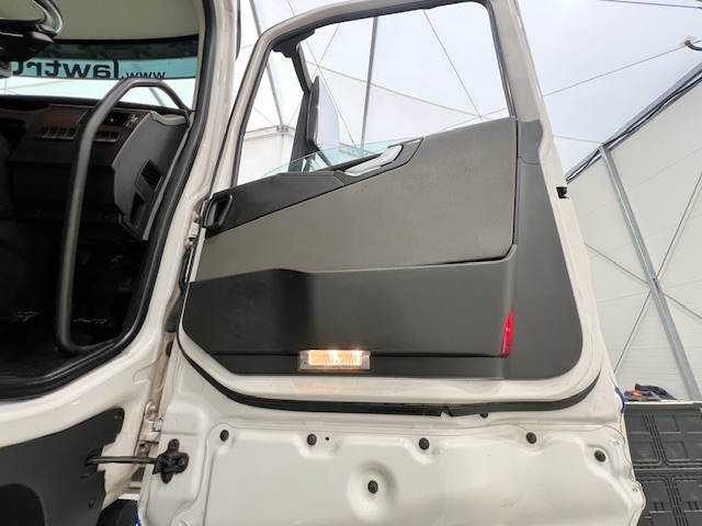 Volvo FH 500 6×2 Midlift Tractor Unit