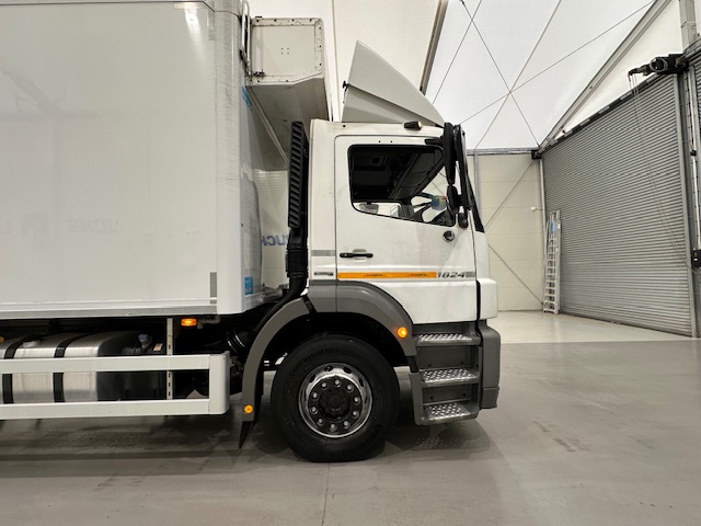 Mercedes Axor 1824 Day Cab Fridge Box