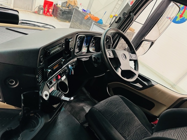 Mercedes Actros 2543 6×2 Midlift Tractor Unit