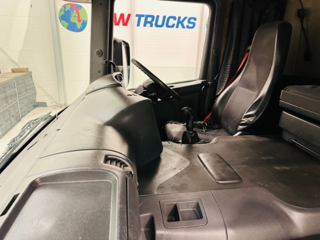 Scania P310 6×2 Sleeper Cab Curtainsider Manual
