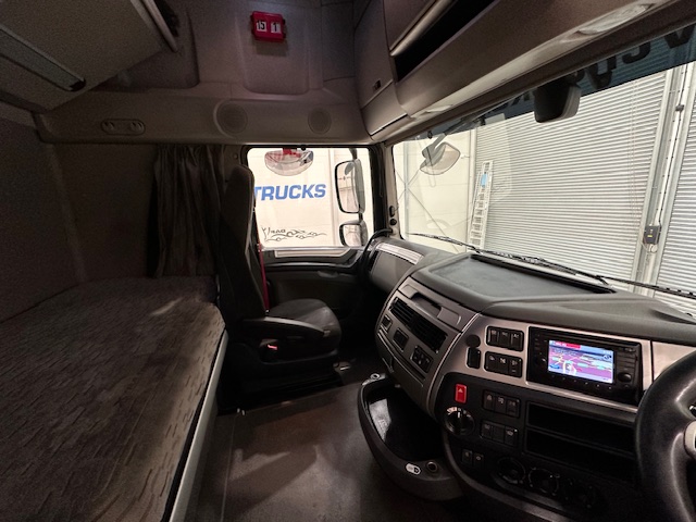 DAF XF 510 6×2 Midlift Tractor Unit