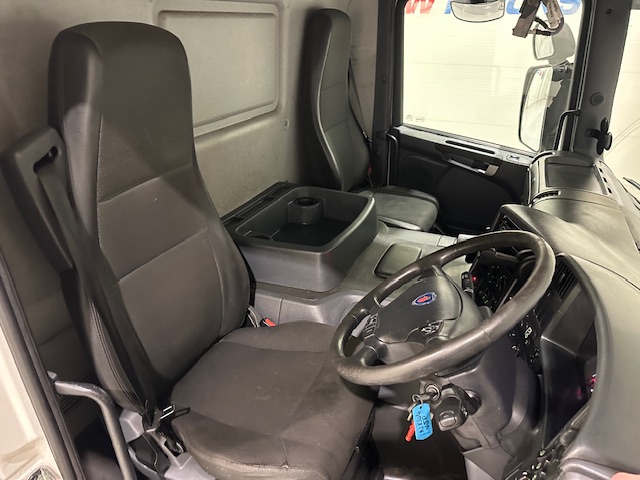 Scania P280 6×2 Rear Lift Day Cab Fridge Box
