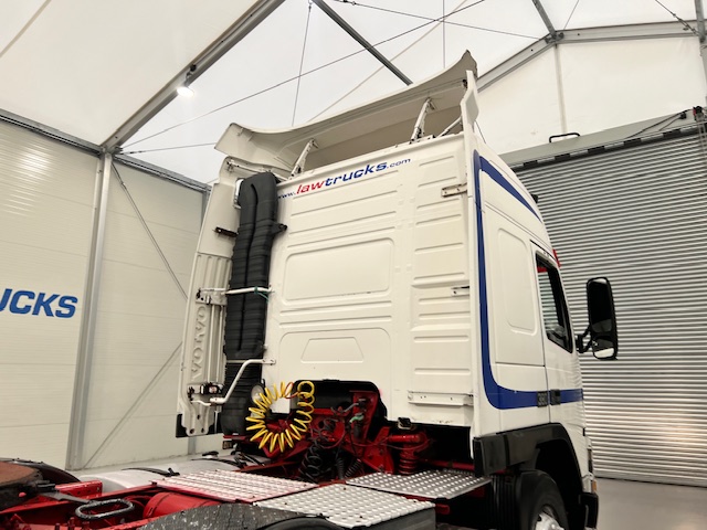 Volvo FM12 380 6×2 Midlift Tractor Unit Manual