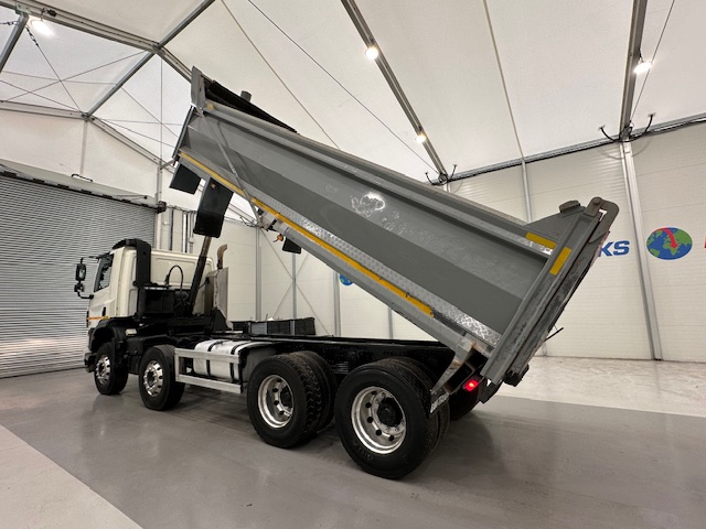 DAF CF 400 8×4 Day Cab Steel Tipper