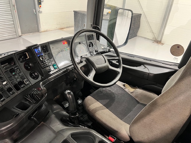Scania P94 260 6×2 10 Tyre Flatbed Manual