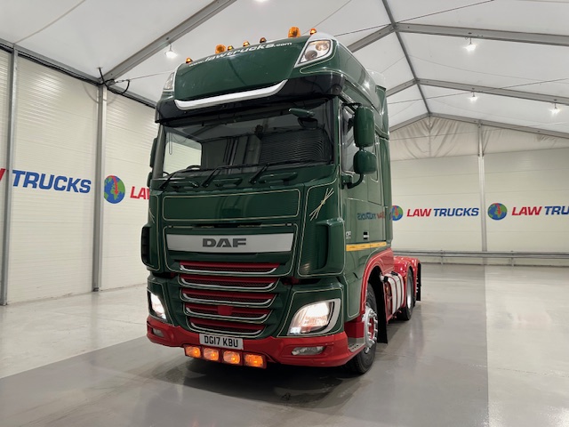 DAF XF 460 6×2 Rear Lift Tractor Unit Manual