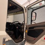 DAF CF75 310 Rear Lift Sleeper Cab Curtainsider - thumbnail