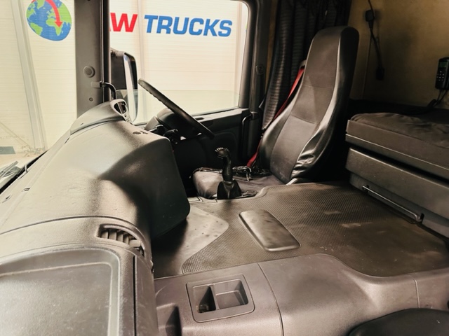 Scania P310 6×2 Sleeper Cab Curtainsider Manual