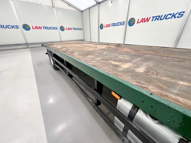 Scania P94 220 4×2 Sleeper Cab Flatbed