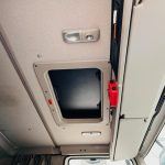 DAF CF 220 4×2 Sleeper Cab Curtainsider - thumbnail
