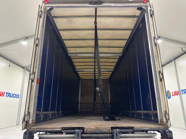 Mercedes Actros 2530 6×2 Sleeper Cab Curtainsider