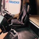 Mercedes Actros 1830 Sleeper Cab Curtainsider - thumbnail