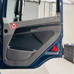 DAF CF 250 4×2 Sleeper Cab Curtainsider - thumbnail