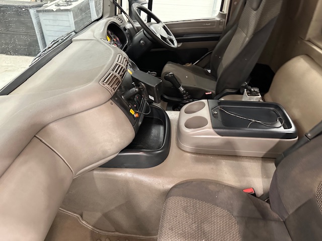 DAF CF75 310 6×4 Steel Tipper Grab Manual