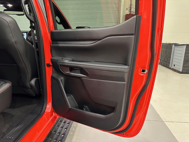 Ford Ranger Raptor 2.0 Auto 4×4 Pick Up